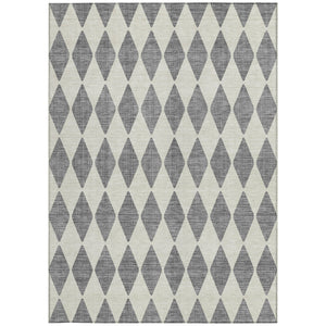 Homeroots 3' Beige Geometric Washable Indoor Outdoor Area Rug For Versatile Style In Any High Traffic Space 3' X 5' Polyester 577043
