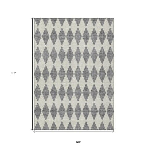 Homeroots 3' Beige Geometric Washable Indoor Outdoor Area Rug For Versatile Style In Any High Traffic Space 5' X 8' Polyester 577044