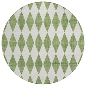 HomeRoots 5' Geometric Green and Ivory Washable Area Rug for Indoor and Outdoor Spaces, Durable & Stylish 8' Round 577051