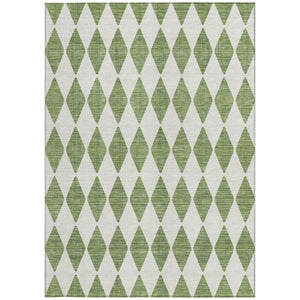 Homeroots 3' Beige Geometric Washable Indoor Outdoor Area Rug For Versatile Style In Any High Traffic Space 8' X 10' Polyester 577052