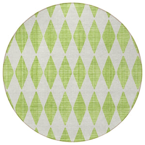 Homeroots 3' Beige Geometric Washable Indoor Outdoor Area Rug For Versatile Style In Any High Traffic Space 8' Round Polyester 577063