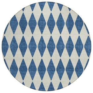 HomeRoots 5' Navy Blue and Ivory Geometric Area Rug - Stylish, Washable, Durable for Indoor and Outdoor Use 8' Round 577069