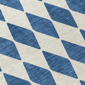 Homeroots 3' Beige Geometric Washable Indoor Outdoor Area Rug For Versatile Style In Any High Traffic Space 8' Round Polyester 577069