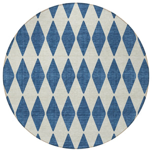 Homeroots 3' Beige Geometric Washable Indoor Outdoor Area Rug For Versatile Style In Any High Traffic Space 8' Round Polyester 577069
