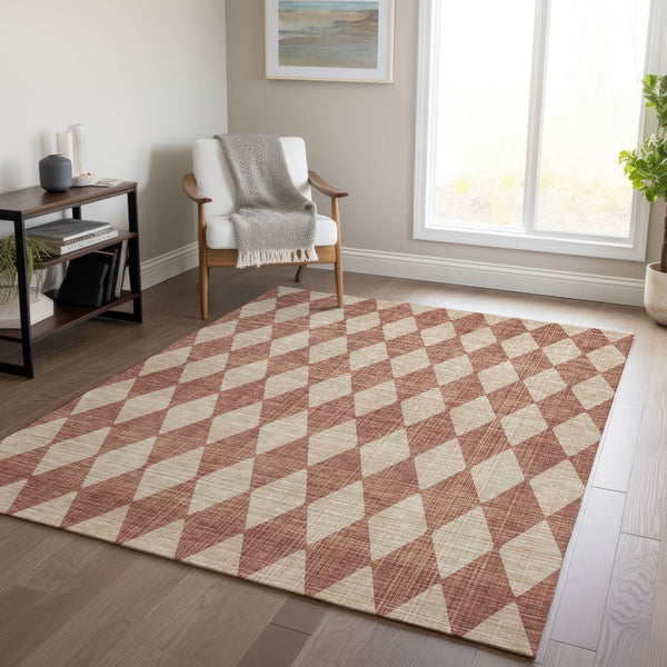 Homeroots 3' Beige Geometric Washable Indoor Outdoor Area Rug For Versatile Style In Any High Traffic Space 3' X 5' Polyester 577079