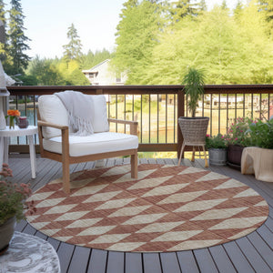 Homeroots 3' Beige Geometric Washable Indoor Outdoor Area Rug For Versatile Style In Any High Traffic Space 8' Round Polyester 577081