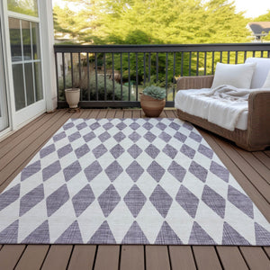 Homeroots 3' Beige Geometric Washable Indoor Outdoor Area Rug For Versatile Style In Any High Traffic Space 3' X 5' Polyester 577097