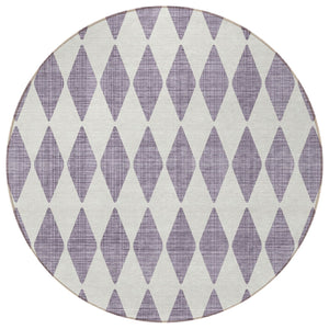 Homeroots 3' Beige Geometric Washable Indoor Outdoor Area Rug For Versatile Style In Any High Traffic Space 8' Round Polyester 577099
