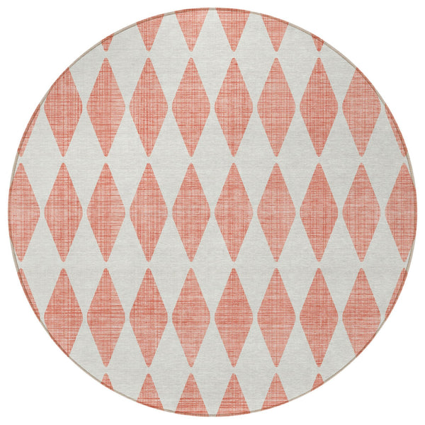 Homeroots 3' Beige Geometric Washable Indoor Outdoor Area Rug For Versatile Style In Any High Traffic Space 8' Round Polyester 577105