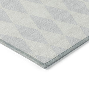 Homeroots 3' Beige Geometric Washable Indoor Outdoor Area Rug For Versatile Style In Any High Traffic Space 10' X 14' Polyester 577114