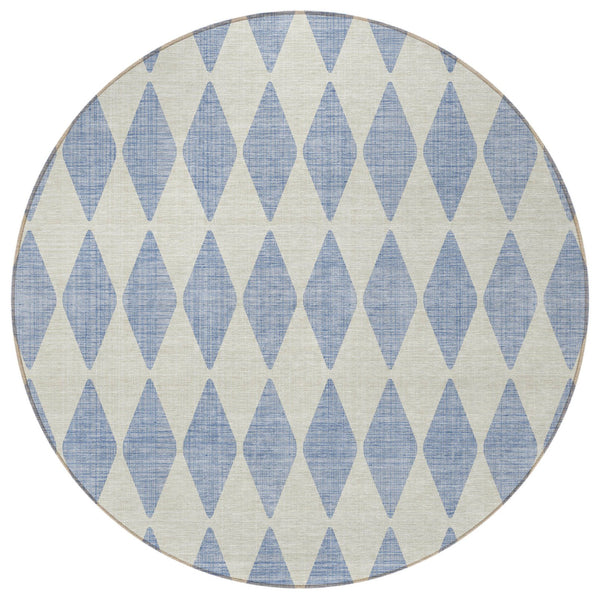 Homeroots 3' Beige Geometric Washable Indoor Outdoor Area Rug For Versatile Style In Any High Traffic Space 8' Round Polyester 577117