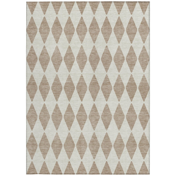 Homeroots 3' Beige Geometric Washable Indoor Outdoor Area Rug For Versatile Style In Any High Traffic Space 5' X 8' Polyester 577122