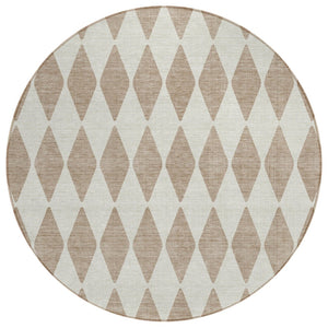 HomeRoots 5' Taupe and Ivory Geometric Washable Area Rug – Stylish, Durable, Perfect for Indoor and Outdoor Use! 8' Round 577123