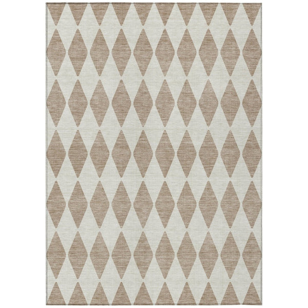 HomeRoots 5' Taupe and Ivory Geometric Washable Area Rug – Stylish, Durable, Perfect for Indoor and Outdoor Use! 8' X 10' 577124