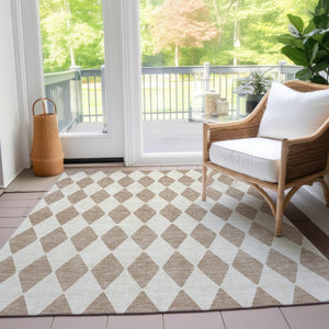 Homeroots 3' Beige Geometric Washable Indoor Outdoor Area Rug For Versatile Style In Any High Traffic Space 9' X 12' Polyester 577125