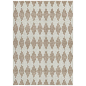 Homeroots 3' Beige Geometric Washable Indoor Outdoor Area Rug For Versatile Style In Any High Traffic Space 10' X 14' Polyester 577126