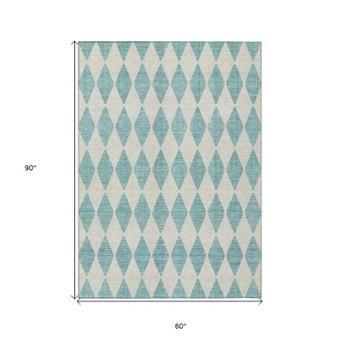 Homeroots 3' Beige Geometric Washable Indoor Outdoor Area Rug For Versatile Style In Any High Traffic Space 5' X 8' Polyester 577128