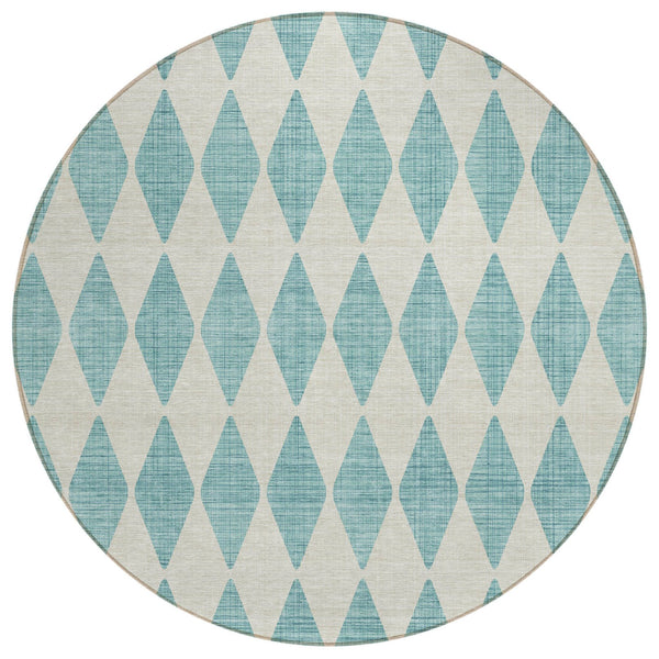 Homeroots 3' Beige Geometric Washable Indoor Outdoor Area Rug For Versatile Style In Any High Traffic Space 8' Round Polyester 577129