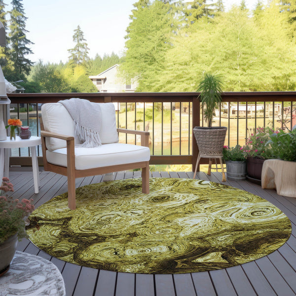 Homeroots 3' Beige Taupe And Brown Abstract Washable Area Rug For Indoor And Outdoor Use - Durable Design 8' Round Polyester 577141