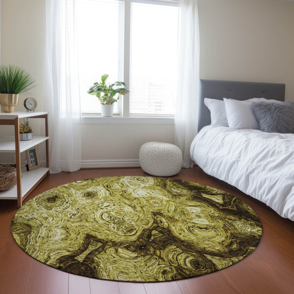 Homeroots 3' Beige Taupe And Brown Abstract Washable Area Rug For Indoor And Outdoor Use - Durable Design 8' Round Polyester 577141