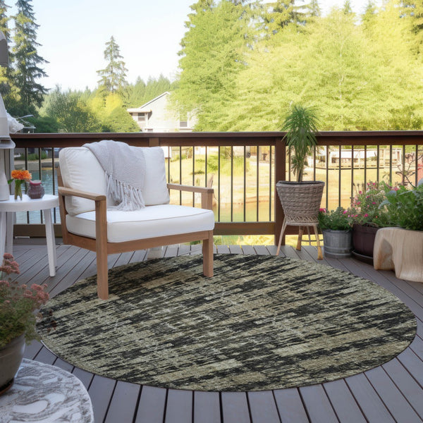 Homeroots 3' Stylish Beige And Tan Moroccan Washable Area Rug For Indoor Or Outdoor Spaces, Durable Design 8' Round Polyester 577183