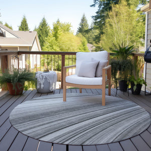 Homeroots 3' Stylish Abstract Artichoke Green Washable Indoor Outdoor Area Rug For Elegant Spaces 8' Round Polyester 577339