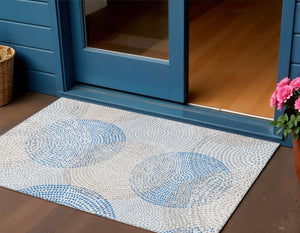 Homeroots 3' Stylish Ivory Blue And Taupe Polka Dot Washable Area Rug For Indoor And Outdoor Spaces 3' X 5' Polyester 577355