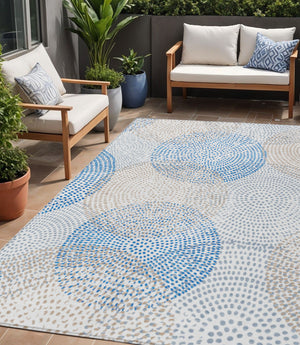 Homeroots 3' Stylish Ivory Blue And Taupe Polka Dot Washable Area Rug For Indoor And Outdoor Spaces 5' X 8' Polyester 577356