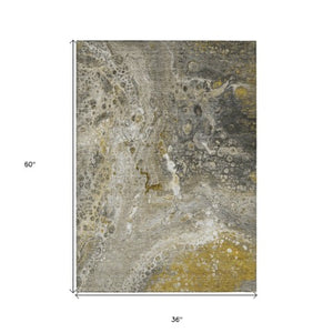 Homeroots 3' Stylish Artichoke Green & Ivory Abstract Washable Area Rug For Indoor & Outdoor Spaces 3' X 5' Polyester 577427