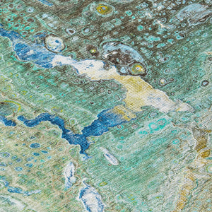 Homeroots 3' Stylish Artichoke Green & Ivory Abstract Washable Area Rug For Indoor & Outdoor Spaces 8' X 10' Polyester 577436