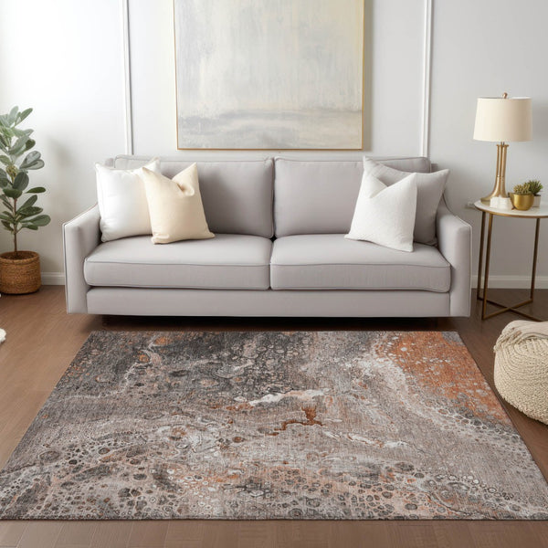 Homeroots 3' Stylish Artichoke Green & Ivory Abstract Washable Area Rug For Indoor & Outdoor Spaces 8' X 10' Polyester 577442