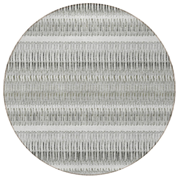 Homeroots 3' Denim Blue And Ivory Striped Washable Area Rug For Indoor Or Outdoor Use - Durable And Stylish 8' Round Polyester 577477