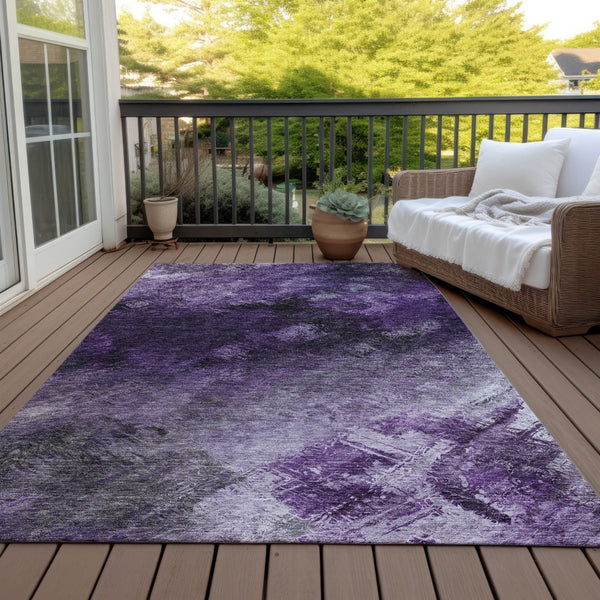 Homeroots 3' Add A Touch Of Elegance With A Navy Blue Abstract Washable Area Rug For Indoor Or Outdoor Use 3' X 5' Polyester 577511