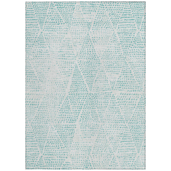 Homeroots 3' Artichoke Green Geometric Washable Area Rug - Durable Indoor Outdoor Design For Versatile Spaces 8' X 10' Polyester 577544