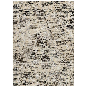Homeroots 3' Artichoke Green Geometric Washable Area Rug - Durable Indoor Outdoor Design For Versatile Spaces 5' X 8' Polyester 577548