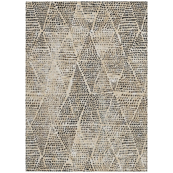 Homeroots 3' Artichoke Green Geometric Washable Area Rug - Durable Indoor Outdoor Design For Versatile Spaces 5' X 8' Polyester 577548