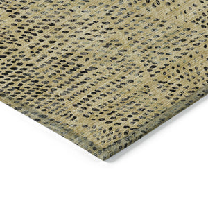 Homeroots 3' Artichoke Green Geometric Washable Area Rug - Durable Indoor Outdoor Design For Versatile Spaces 5' X 8' Polyester 577554