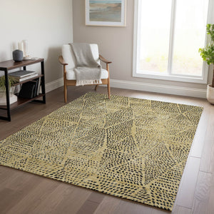 Homeroots 3' Artichoke Green Geometric Washable Area Rug - Durable Indoor Outdoor Design For Versatile Spaces 10' X 14' Polyester 577558