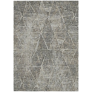 Homeroots 3' Artichoke Green Geometric Washable Area Rug - Durable Indoor Outdoor Design For Versatile Spaces 3' X 5' Polyester 577559