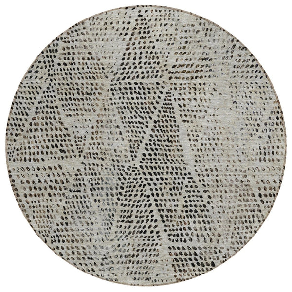 HomeRoots 5' Geometric Washable Area Rug in Gray, Beige & Black - Stylish Indoor & Outdoor Essential 8' Round 577561