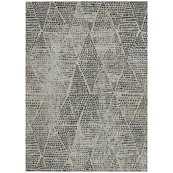 Homeroots 3' Artichoke Green Geometric Washable Area Rug - Durable Indoor Outdoor Design For Versatile Spaces 10' X 14' Polyester 577564