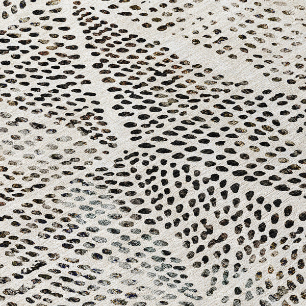 Homeroots 3' Artichoke Green Geometric Washable Area Rug - Durable Indoor Outdoor Design For Versatile Spaces 8' Round Polyester 577567