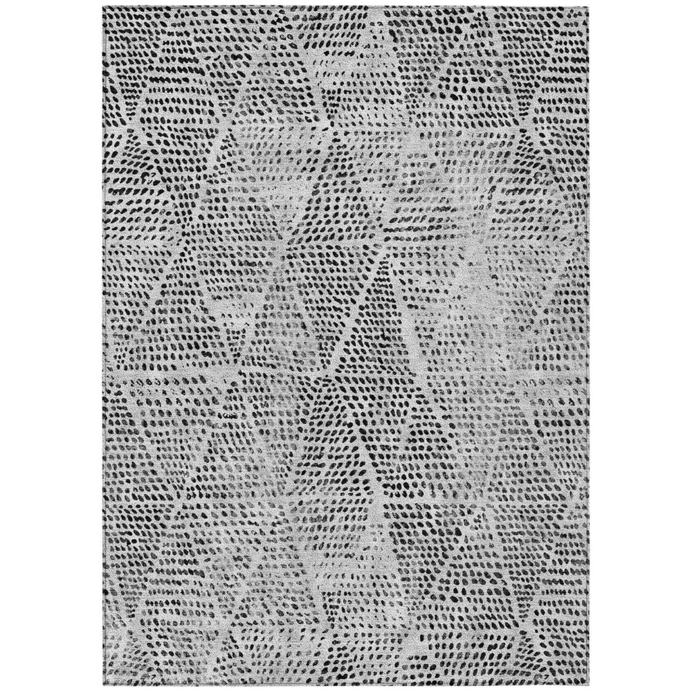 HomeRoots 5' Modern Geometric Indoor Outdoor Area Rug in Pewter, Charcoal & Ivory - Durable, Washable Design 5' X 8' 577572