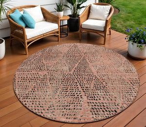 Homeroots 3' Artichoke Green Geometric Washable Area Rug - Durable Indoor Outdoor Design For Versatile Spaces 8' Round Polyester 577591