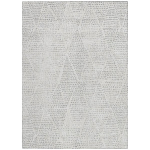 Homeroots 3' Artichoke Green Geometric Washable Area Rug - Durable Indoor Outdoor Design For Versatile Spaces 5' X 8' Polyester 577596