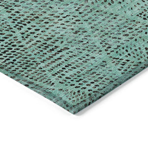 Homeroots 3' Artichoke Green Geometric Washable Area Rug - Durable Indoor Outdoor Design For Versatile Spaces 3' X 5' Polyester 577601
