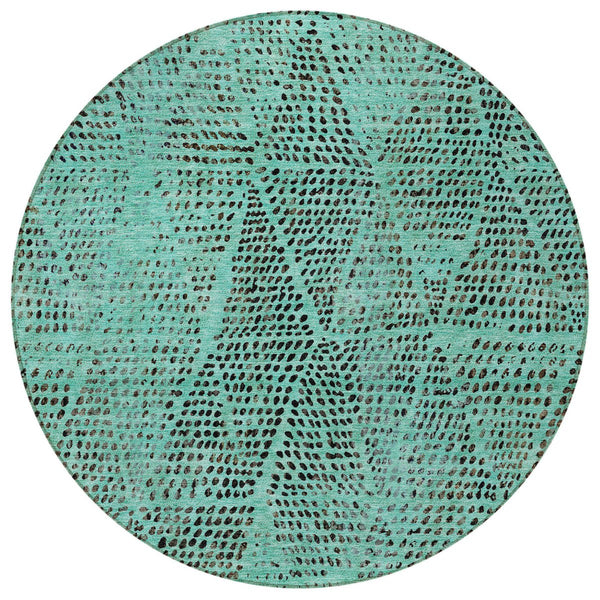 Homeroots 3' Artichoke Green Geometric Washable Area Rug - Durable Indoor Outdoor Design For Versatile Spaces 8' Round Polyester 577603