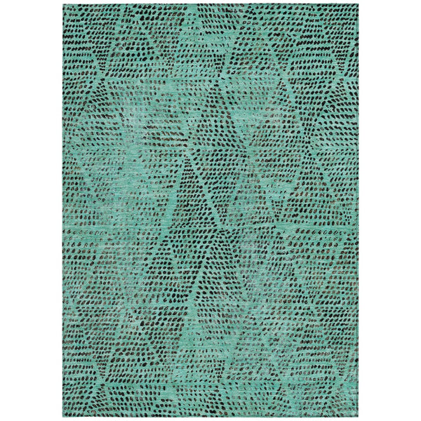 Homeroots 3' Artichoke Green Geometric Washable Area Rug - Durable Indoor Outdoor Design For Versatile Spaces 10' X 14' Polyester 577606