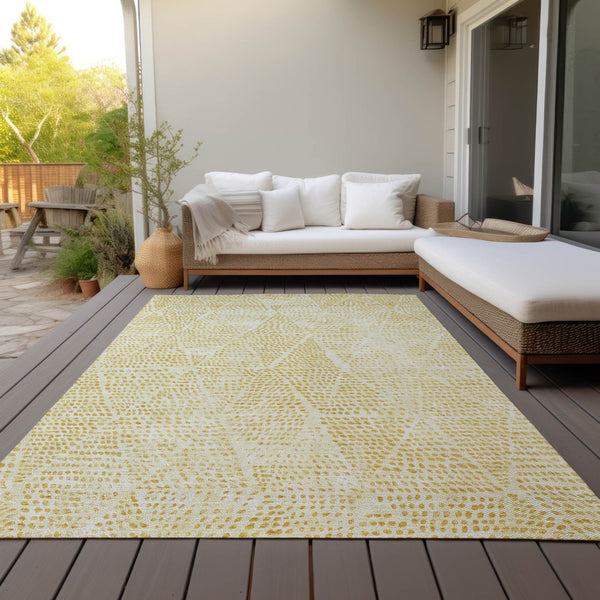 Homeroots 3' Artichoke Green Geometric Washable Area Rug - Durable Indoor Outdoor Design For Versatile Spaces 9' X 12' Polyester 577611