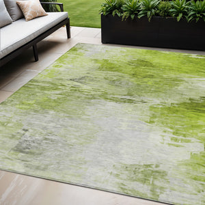 Homeroots 3' Abstract Artichoke Green And Lime Area Rug - Washable, Durable Design For Indoor & Outdoor Use 5' X 8' Polyester 577698